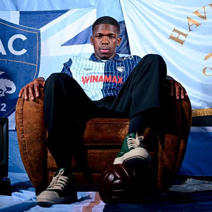 华体会官方入口-官方：勒阿弗尔租借萨尔茨堡红牛中场杜瓦特