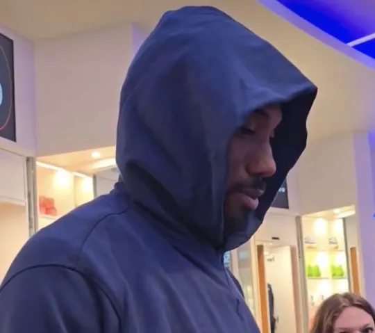 华体会app下载-伦纳德谈对阵开拓者：就做每场都做的事，并确保我们不犯错